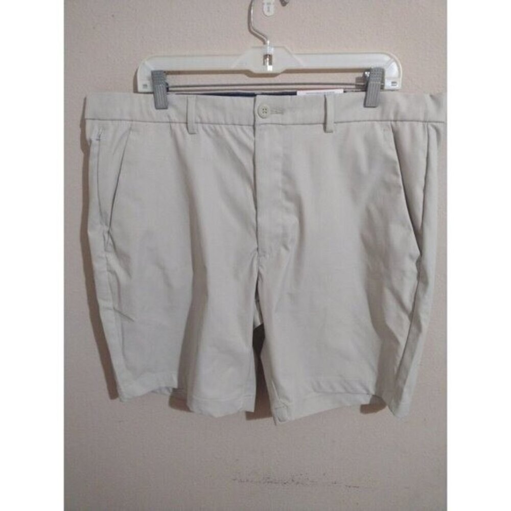 St Johns Bay Performance Comfort Stretch Shorts Mens 38 Brown, Beige Chino NWT